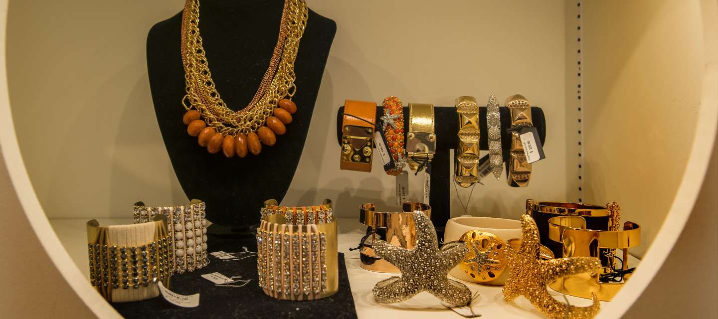 Jewelry Stores Shopping in Alexandria, VA